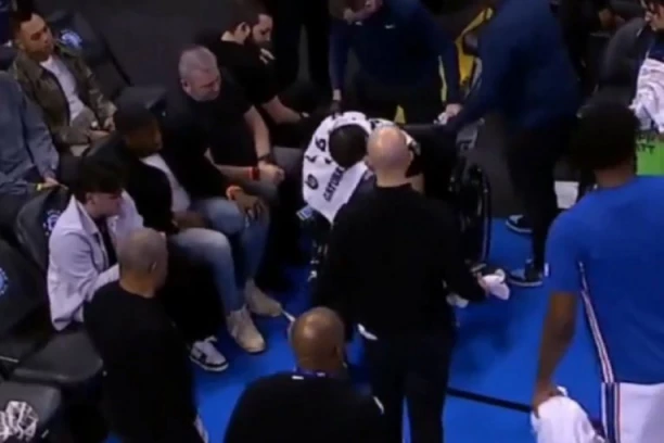 TEŠKE SCENE U NBA: Legenda lige izneta u kolicima! (VIDEO)