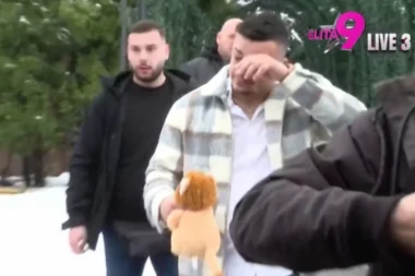 PRVI SNIMAK TERZE NAKON NAPUŠTANJA "ELITE 9": U Šimanovcima se začuo STRAVIČAN JAUK, obezbeđenje ga drži! (VIDEO)