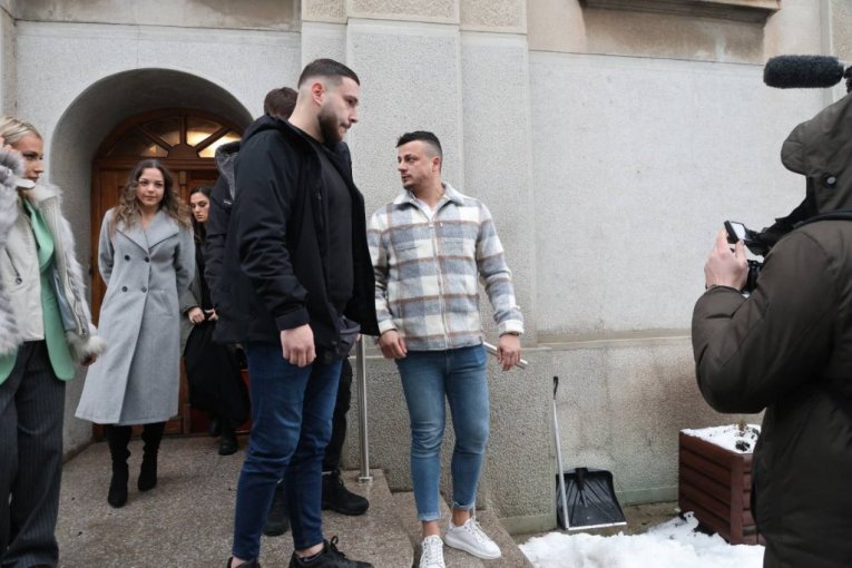 Haos Milice i Terze posle krštenja