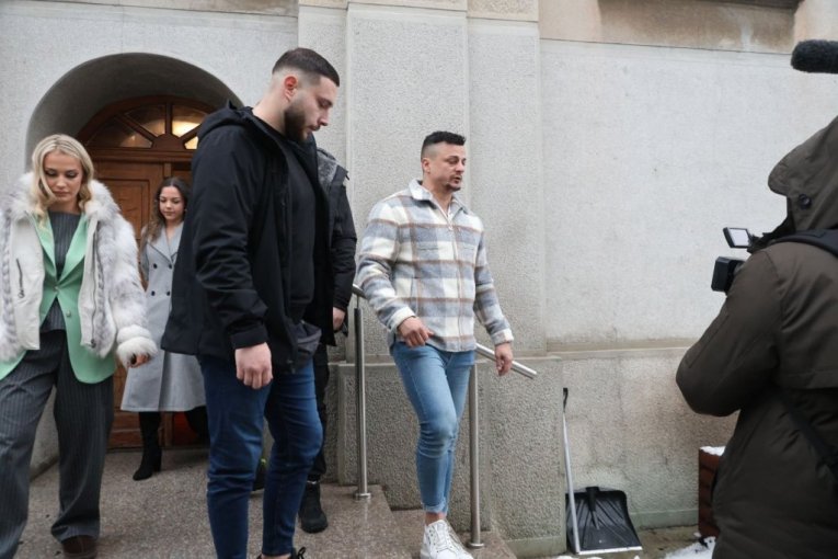 Haos Milice i Terze posle krštenja