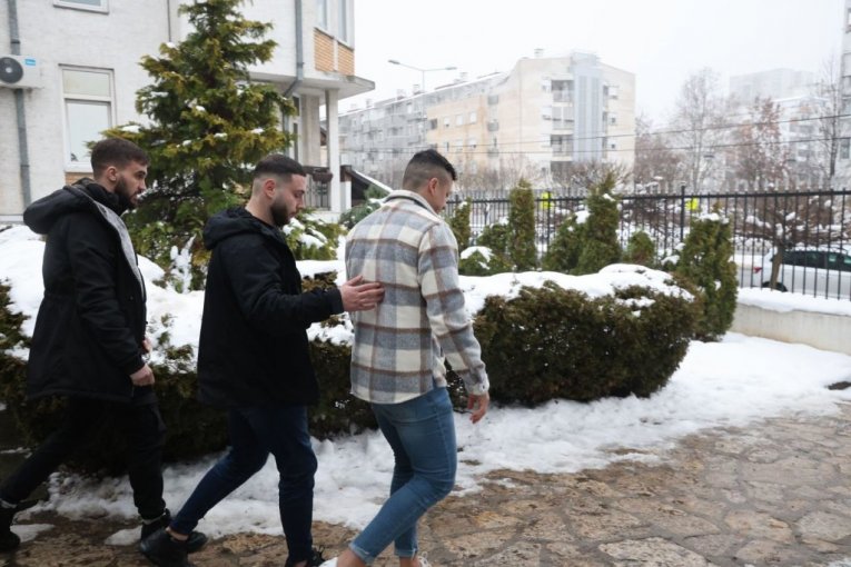 Haos Milice i Terze posle krštenja