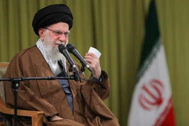 ZAŠTIĆEN KAO NIKO DRUGI NA SVETU: Evo gde se sakrio ajatolah Ali Hamnei zbog mogućeg napada Trampa