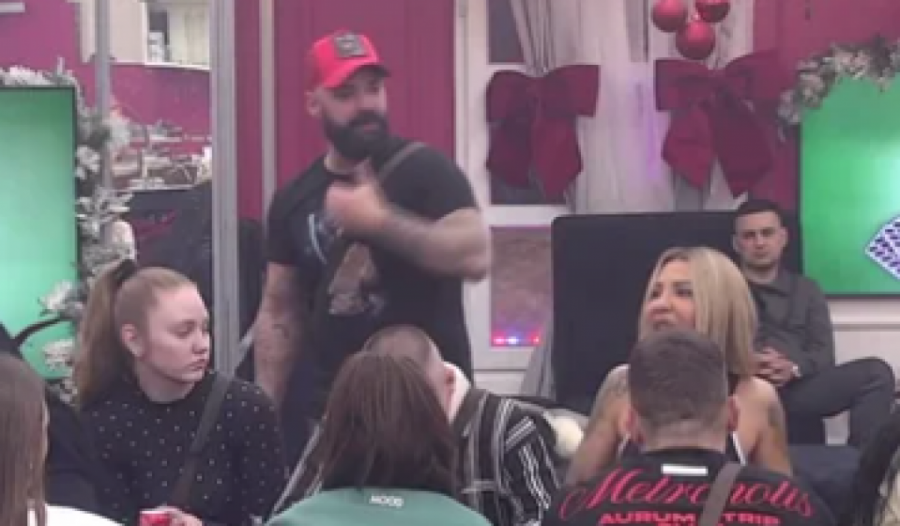 U TELEFONU MILICE VELIČKOVIĆ SE KRIJE SNIMAK: Ključni DOKAZ kako je Aneli MALTRETIRALA Luku, OVO je šokiralo sve! (FOTO)