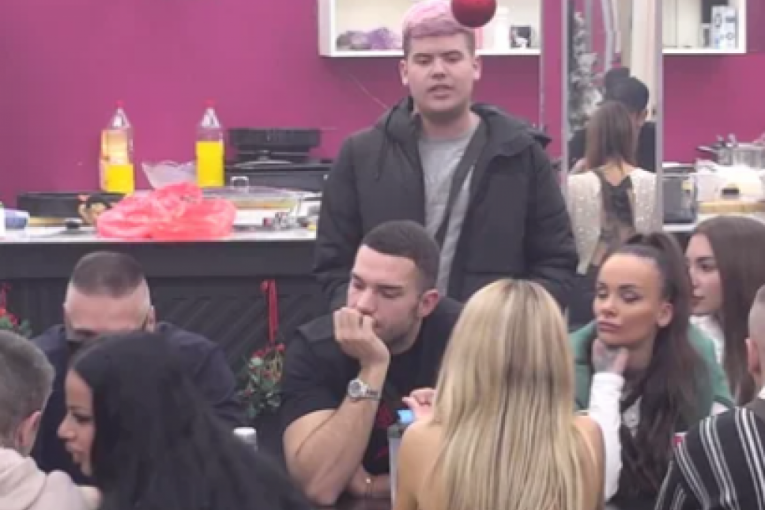 Uroš Stanić Elita 9