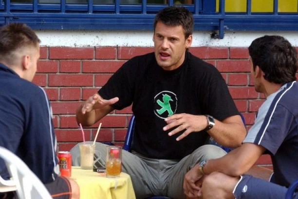 TUGA U KUĆI DEJANA KOTUROVIĆA: Velika tragedija zadesila legendu naše košarke!