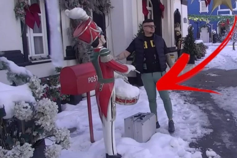 PREPUNI KOFERI STIGLI U "ELITU", TERZA DOBIO JASNU PORUKU! Nakon drame na krštenju OVO GA JE POTPUNO URNISALO!