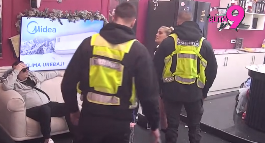 RAZBIJAČINA U "ELITI"! ADVOKATICA PLJUNULA ASMINA! Durdžić NASRNUO na Jovanu! Obezbeđenje HITNO reagovalo! HAOS!