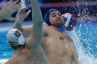 NE POTCENJUJ SRCE ŠAMPIONA: Srbija jača od Španije i sudija! POBEDAAAAA