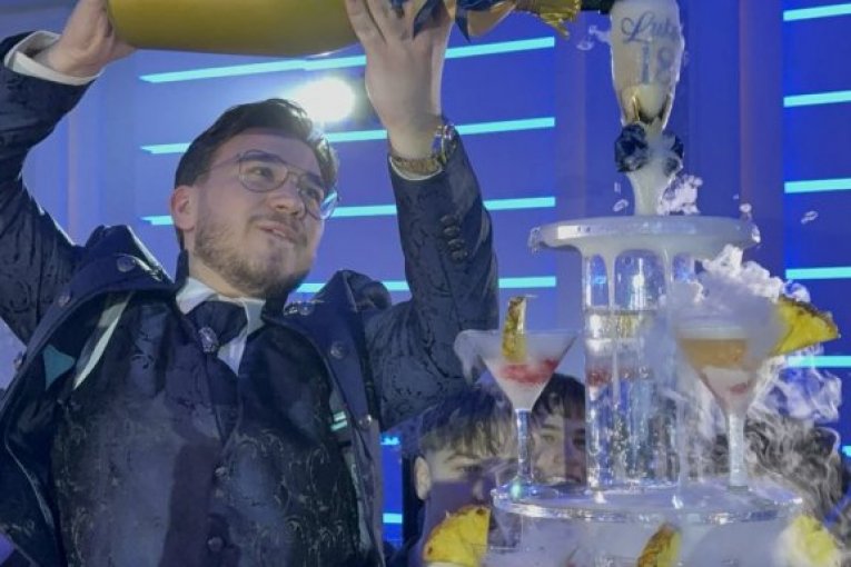 Luka Radivojević gala žurka 