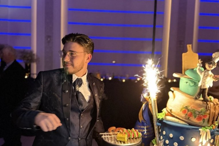 Luka Radivojević gala žurka 