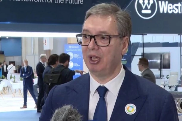 DOLAZI NOVO DOBA! Vučić se obraća iz Abu Dabija: Situacija je neizvesna, nestabilnost i nesigurnost su u celom svetu!