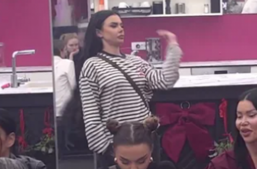 ANITA OBELODANILA SVE DETALJE AFERE S KARIĆEM: Iznela sve o INTIMNOJ PREPISCI s njim!