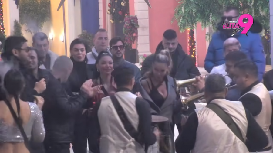 LOM NA KAPIJI RIJALITIJA, STIGLO SPECIJALNO IZNENAĐENJE! Evo koje ZVEZDETINE su ušle u "Elitu"! (GALERIJA)