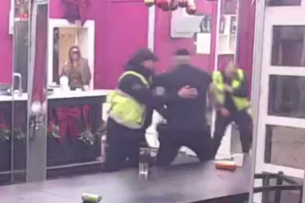 TERZA ZVERSKI NASRNUO NA SOFIJU! Obezbeđenje uletelo u Belu kuću, hitno zaustavljena žurka!