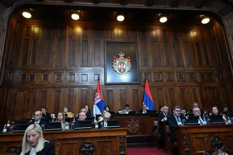 SADA JE I ZVANIČNO! Skupština Srbije usvojila dopunu Zakona o izboru predsednika Republike!