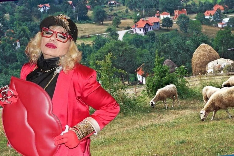 ZA DLAKU IZBEGO SMRT PA POBEGAO NA SELO DA ČUVA OVCE! Novi dom sina Nade Topčagić je SVE ŠTO VAM JE POTREGBNO DA VIDITE DANAS! (VIDEO)