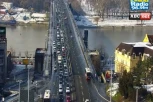 BRANKOV MOST POTPUNO ZAKRČEN: Gužva iz pravca Novog Beograda - automobili mile! (FOTO)