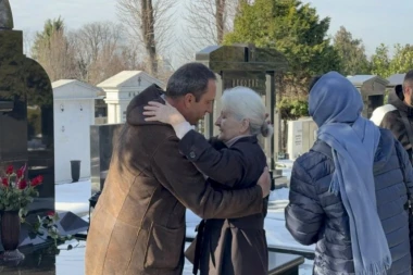 ARKANOVA SESTRA UTUČENA NAPUSTILA GROBLJE: Prva stigla na pomen, pa otišla pre dolaska Cece! (VIDEO)