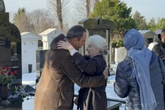 ARKANOVA SESTRA UTUČENA NAPUSTILA GROBLJE: Prva stigla na pomen, pa otišla pre dolaska Cece - on je tešio! (VIDEO)