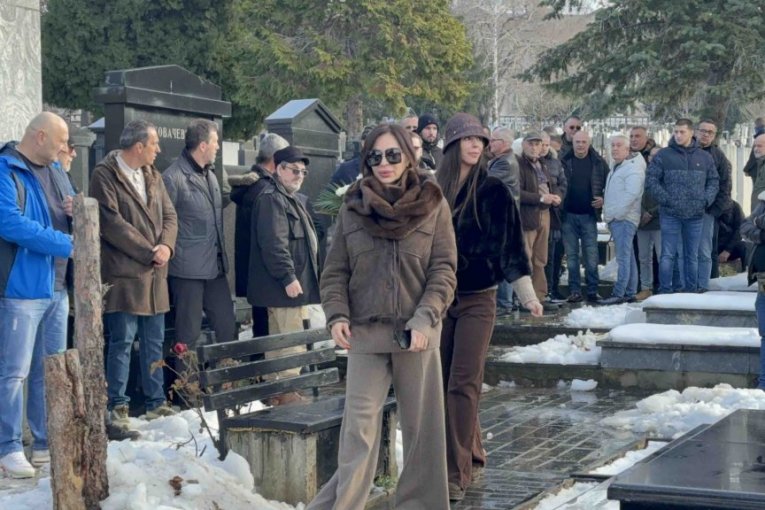 Ceca Ražnatović, Bogdana Ražnatović