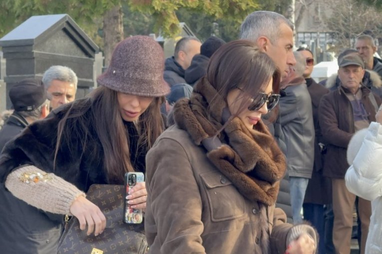 Ceca Ražnatović, Bogdana Ražnatović