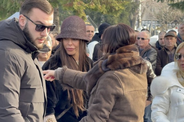 Ceca Ražnatović, Bogdana Ražnatović