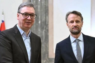 VUČIĆ RAZGOVARAO SA BEKERATOM: Prioritet Srbije ostaje rad na vladavini prava! (FOTO)