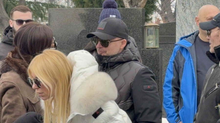 KAĆA ŽIVKOVIĆ NAPUŠTA SRBIJU: Javnost je juče prvi put videla Stojketa nakon SKANDALA s Kijom, pevačica otkrila sve detalje!