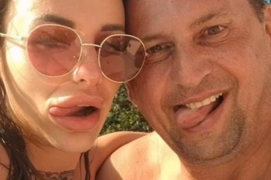 DA SE NAJEŽIŠ - TAKI VODIO TEODORU DELIĆ DA SKINE CRNU MAGIJU: Ono što se desilo pred njen ulazak u "Elitu" ledi krv u žilama!