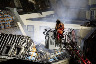 HOROR U SELU KUKIĆI KOD ČAČKA! Vatrena stihija gutala hale za proizvodnju kiselog kupusa!