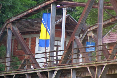 DA SE NIKAD NE ZABORAVI: Krvava zora u Skelanima – Orićeve snage na današnji dan pre 33 godine masakrirale Srbe, ubijana i deca (FOTO)