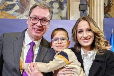 VAŽNA PODRŠKA PREDSEDNIKA SRBIJE: Majka Mina, čiji sin pati od retke bolesti - to je neprestana bitka, VUČIĆ BRINE O SVOM NARODU!