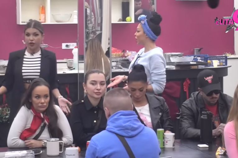 Aneli Ahmić i Maja Marinković