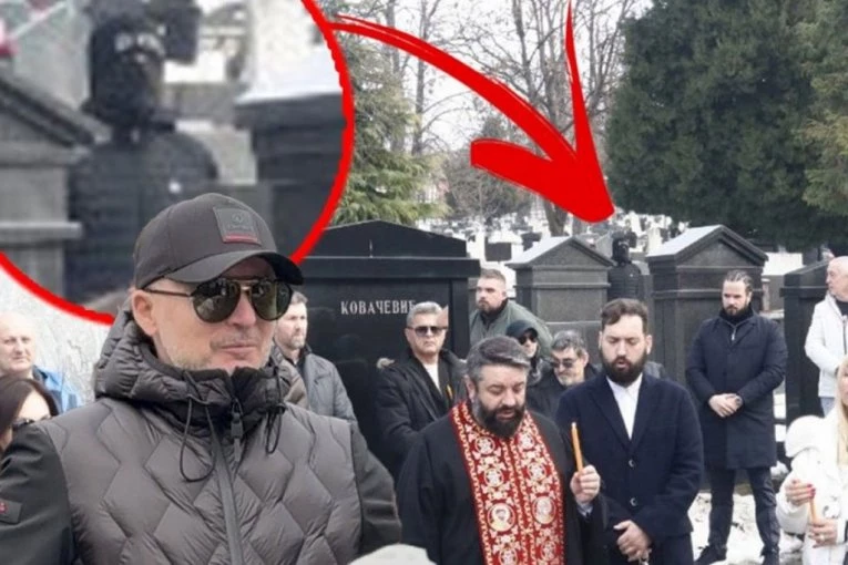 MISTERIJA MASKIRANOG ČOVEKA NA ARKANOVOM GROBU! Potpuno prikriven vrebao ostale koji su bili nad spomenikom, sve vreme gledao samo u NJEGA! (FOTO)