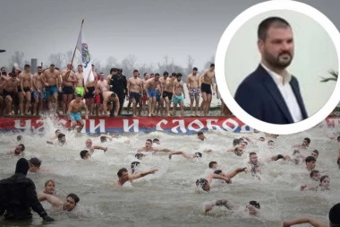 ZAŠTO PLIVAMO ZA ČASNI KRST: Teolog kaže da je velika zabluda da će sreća pratiti one koji prvi do njega stignu