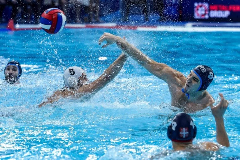 NIJE DOBRO! Mađarska dominira, Srbija užasno počela!