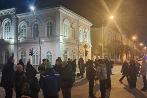 "JOJ, IZVINITE, STAO MI MOZAK" Zar ovaj “nobelovac” da vodi opštinu?! (VIDEO)