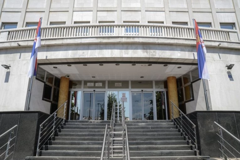 APLAUZI U SUDNICI ZBOG DISCIPLINSKOG PREKRŠAJA "VRAČARCA" U ZATVORU: Tuđi advokat mu stao u zaštitu i tražio da ga sudija oslobodi!