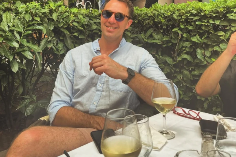 Stefan Popović plivao za časni krst