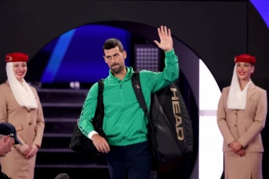 AO OBJAVIO ŠOKANTAN PODATAK: Đoković je ponovo GLAVNA TEMA! (FOTO-GALERIJA)