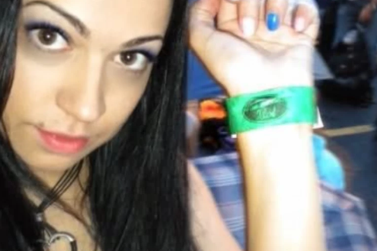 ŠTA SE DESILO NAŠOJ PEVAČICI?! Dobila ŠOK-PONUDU, a kad je ušla u sistem, doživela PAKAO! (FOTO)