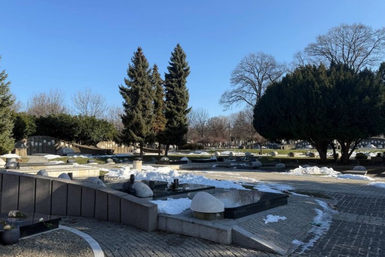 Aleja zaslužnih građana na Novom groblju u Beogradu