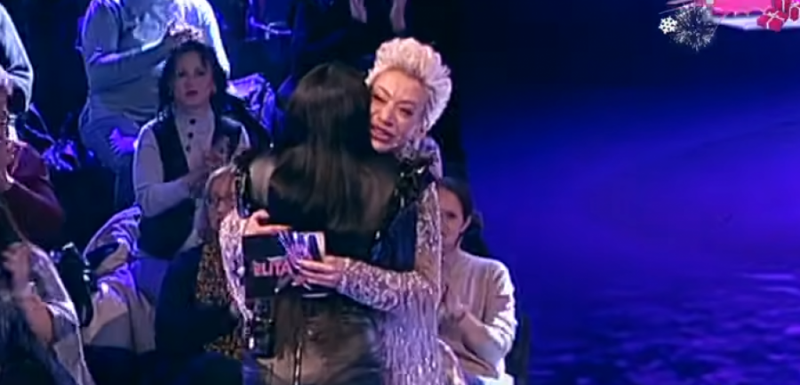 ONA ĆE SVIMA DA POMRSI KONCE, TRESE SE TLO POD NOGAMA! Nova učesnica "Elite 9" STIGLA U ŠIMANOVCE!