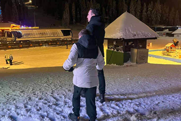 Peđa Jovanović sa sinom