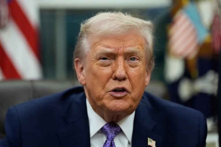 SVI U BELOJ KUĆI PARALISANI! TRAMP NA KONFERENCIJI SPOMENUO SRBIJU! Ceo svet bruji o ovoj Trampovoj poruci!