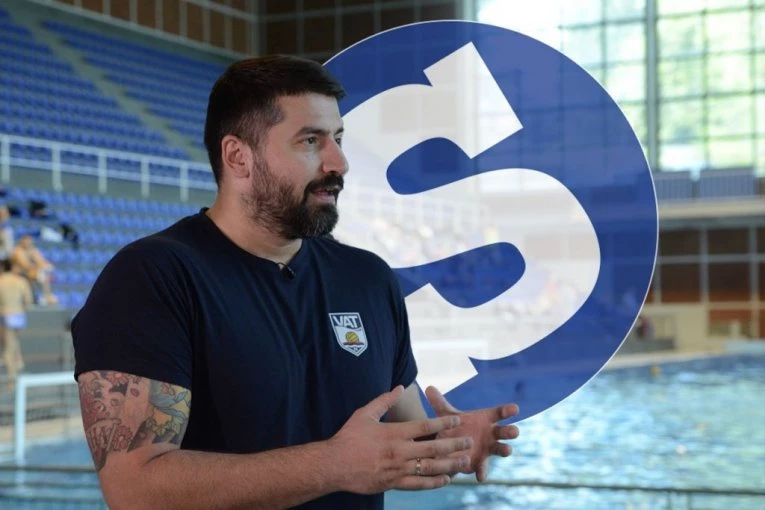 NIKOLA RAĐEN ZA SPORTISSIMO: Želim Srbiju na tronu u Areni, dok se vijori naša zastava uz himnu!
