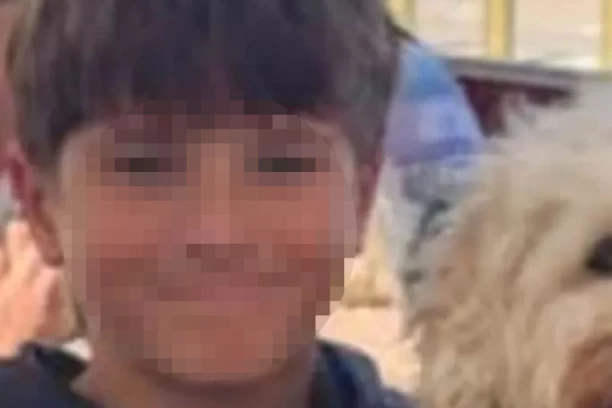 OVO JE DEČAK NIKO ANTIĆ (12) KOME SE BORE ZA ŽIVOT POSLE NAPADA AJKULE! Ima katastrofalne povrede