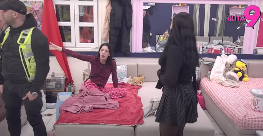 NIKO NIJE BEZBEDAN! OBEZBEĐENJE NA NOGAMA! Sandra Todić urnisala ove učesnike "Elite 9"! Doživela pomračenje, pa UNAKAZILA SVE PO BELOJ KUĆI!