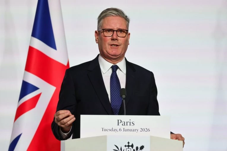 POLITIČKA KRIZA DRMA VELIKU BRITANIJU! Starmer ipak NE PODNOSI ostavku?