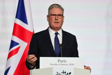 POLITIČKA KRIZA DRMA VELIKU BRITANIJU! Starmer ipak NE PODNOSI ostavku?